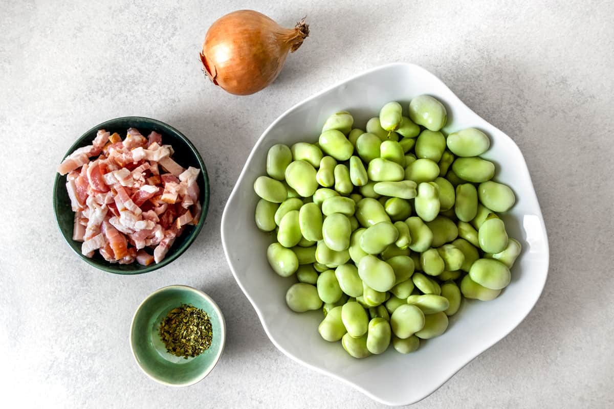 Fava beans (broad beans), bacon, onion and dried lovage